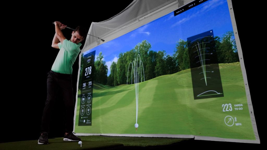 HomeCourse Golf Pro Screen